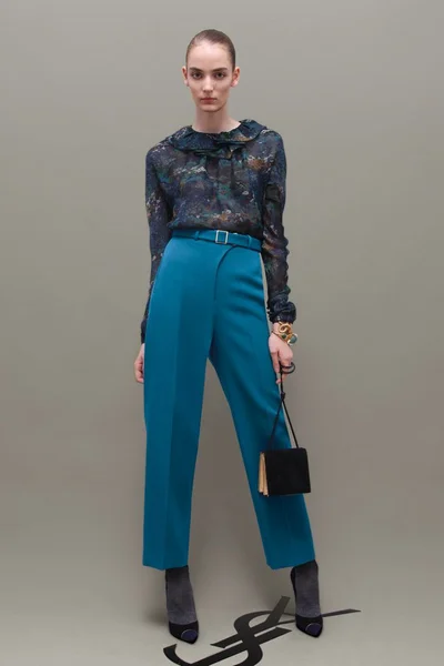 Look 25